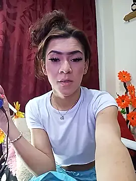 NathalialLooes online show from 15, 6, 2026