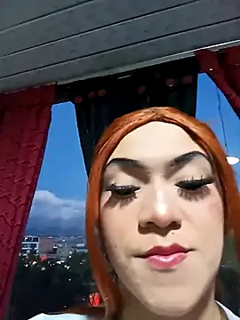 NathalialLooes online show from 9, 5, 2026