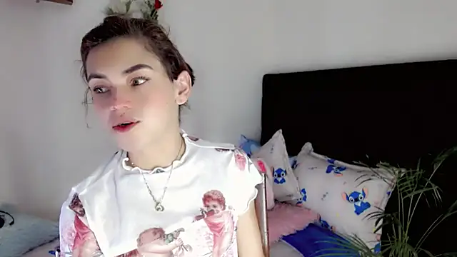 NathalialLooes online show from 8, 7, 2026