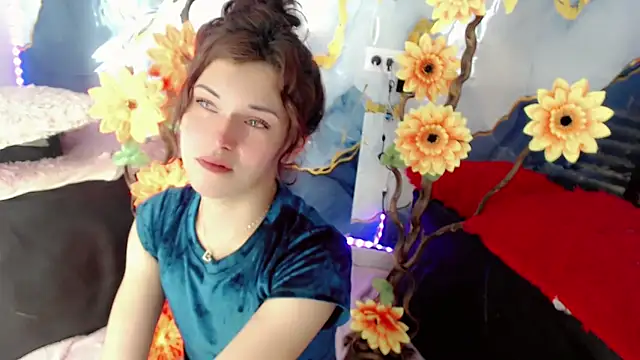 NathalialLooes online show from 14, 6, 2026