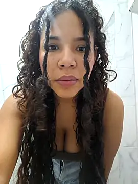 Snapshot of AshlyViper chatting on 15, 2, 2026 AshlyViper online show from 15, 2, 2026