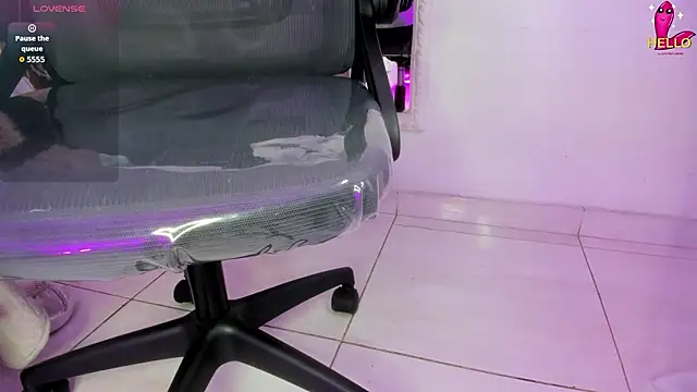 KarelyMitchel online show from 25, 3, 2026