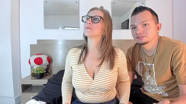 Snapshot of King_N_kathe chatting on 1, 7, 2026 King N kathe online show from 1, 7, 2026