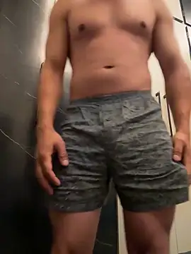 Snapshot of tonyxx000 chatting on 17, 2, 2026 tonyxx000 online show from 17, 2, 2026