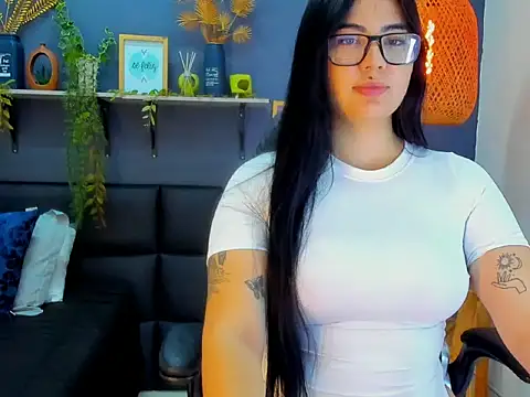 Snapshot of eliza_pink24 chatting on 2, 2, 2026 eliza pink24 online show from 2, 2, 2026