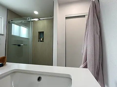 Anadia Starr online show from 2, 4, 2026