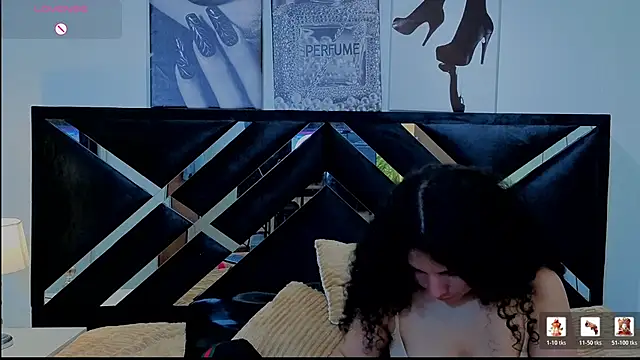 Zoe-yanin online show from 4, 4, 2026