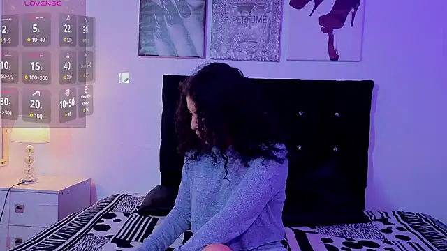 Snapshot of Zoe-yanin chatting on 24, 2, 2026 Zoe-yanin online show from 24, 2, 2026