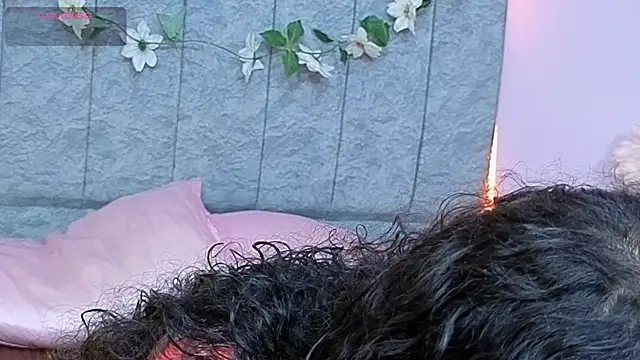 Snapshot of Zoe-yanin chatting on 5, 2, 2026 Zoe-yanin online show from 5, 2, 2026