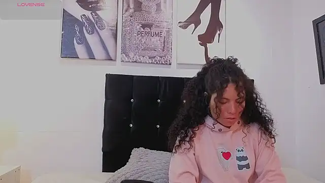 Zoe-yanin online show from 24, 3, 2026