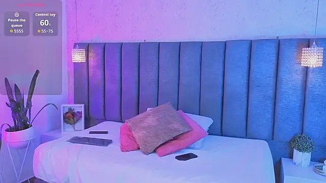 Snapshot of SofiaCortes4 chatting on 6, 3, 2026 SofiaCortes4 online show from 6, 3, 2026