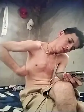 Snapshot of eroboyxox chatting on 27, 2, 2026 eroboyxox online show from 27, 2, 2026