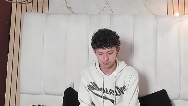 Snapshot of David_Roy_ chatting on 21, 2, 2026 David Roy online show from 21, 2, 2026