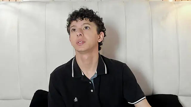 Snapshot of David_Roy_ chatting on 24, 2, 2026 David Roy online show from 24, 2, 2026