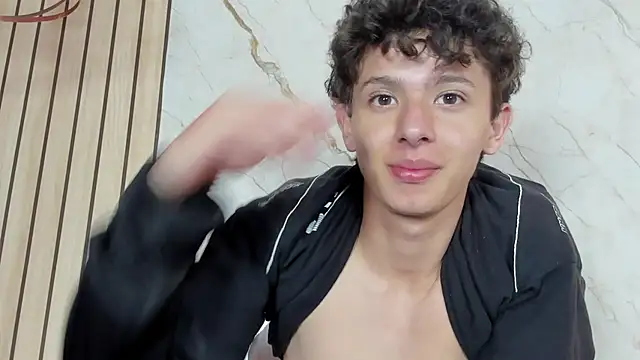 Snapshot of David_Roy_ chatting on 14, 2, 2026 David Roy online show from 14, 2, 2026