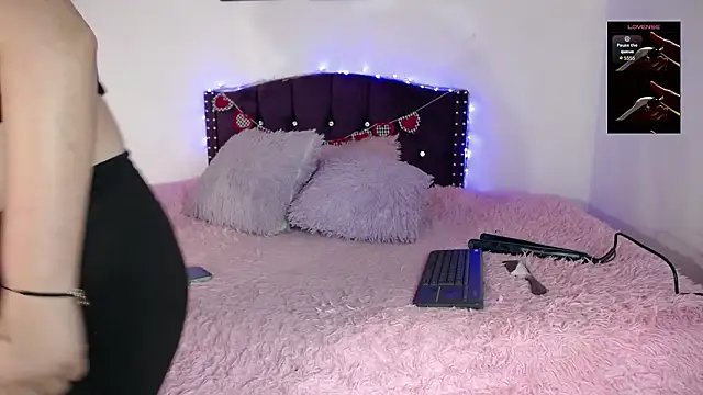 sienna rose pym online show from 13, 2, 2026