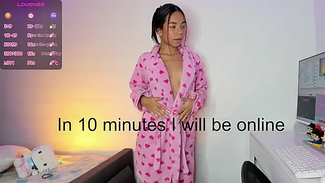kaylaneee  online show from 10, 6, 2026