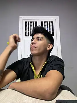 Snapshot of Thiago_Olsen chatting on 1, 2, 2026 Thiago Olsen online show from 1, 2, 2026