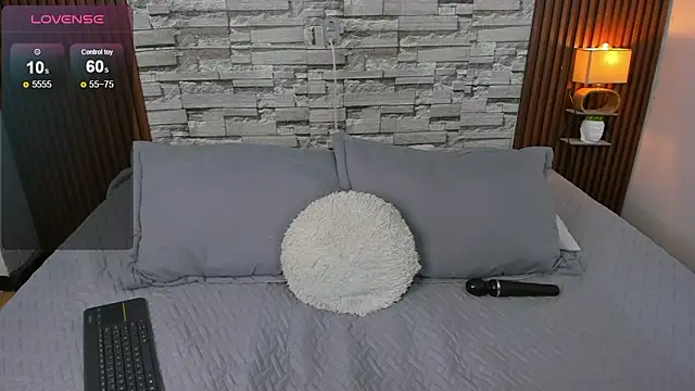 Snapshot of sophia_deluxe18 chatting on 13, 2, 2026 sophia deluxe18 online show from 13, 2, 2026