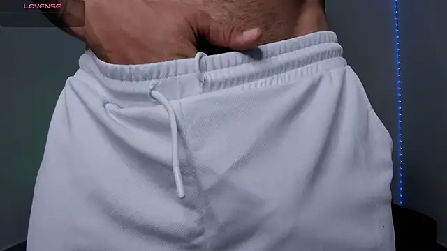 Snapshot of ryanwhite3 chatting on 7, 2, 2026 ryanwhite3 online show from 7, 2, 2026