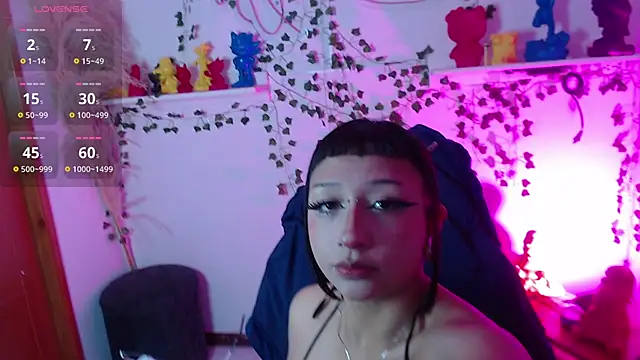 mia bloom2 online show from 17, 5, 2026