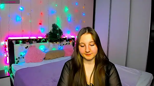 EvaxCharm online show from 12, 2, 2026