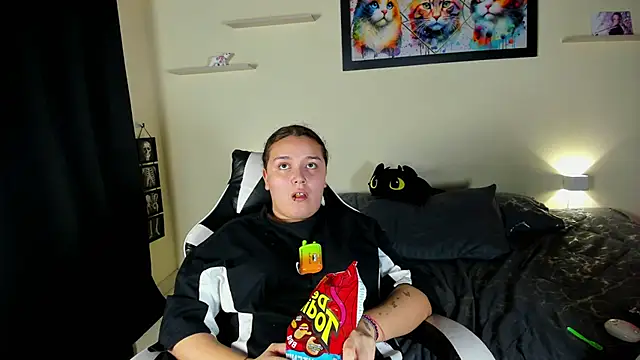 Snapshot of meredit_cris23 chatting on 20, 2, 2026 meredit cris23 online show from 20, 2, 2026