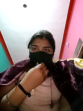 Snapshot of Divyanshi_hott chatting on 5, 2, 2026 Divyanshi hott online show from 5, 2, 2026