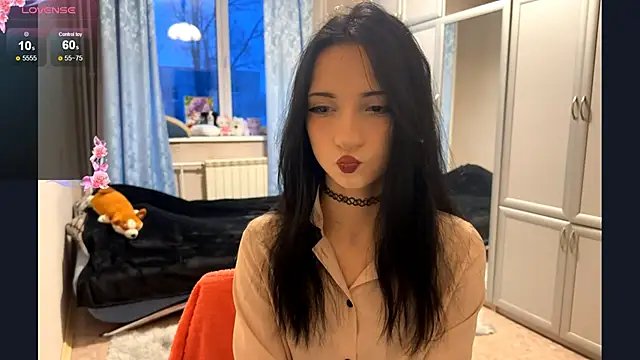 Snapshot of UrBabeLuna chatting on 3, 2, 2026 UrBabeLuna online show from 3, 2, 2026