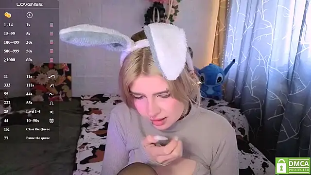 MoonlightGrace online show from 7, 4, 2026