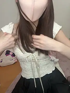Snapshot of momo_mm chatting on 11, 5, 2026 momo mm online show from 11, 5, 2026
