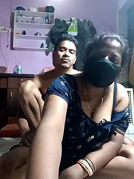 Fetish-Couple2 online show from 19, 3, 2026