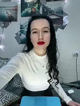 Carolina G0lden online show from 6, 3, 2026