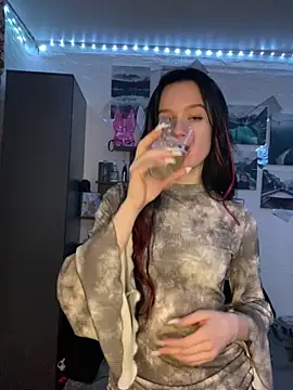 Carolina G0lden online show from 14, 4, 2026