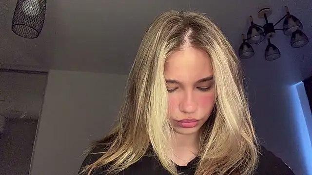 Snapshot of EarthaStinett chatting on 12, 7, 2026 EarthaStinett online show from 12, 7, 2026