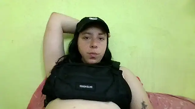 Snapshot of MillaSourety chatting on 29, 5, 2026 MillaSourety online show from 29, 5, 2026