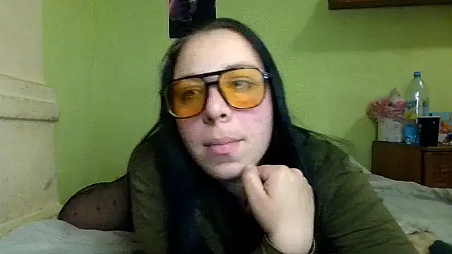Snapshot of MillaSourety chatting on 21, 4, 2026 MillaSourety online show from 21, 4, 2026