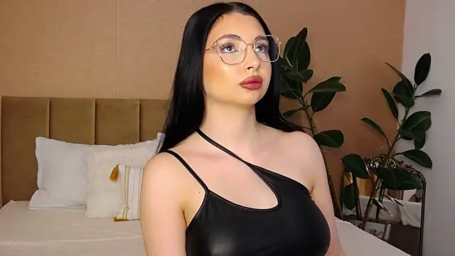 BellaHere online show from 30, 5, 2026