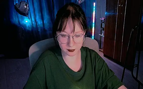 Snapshot of marty_bree chatting on 29, 4, 2026 marty bree online show from 29, 4, 2026