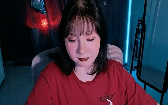 Snapshot of marty_bree chatting on 10, 5, 2026 marty bree online show from 10, 5, 2026