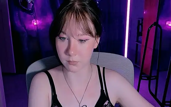 Snapshot of marty_bree chatting on 23, 5, 2026 marty bree online show from 23, 5, 2026