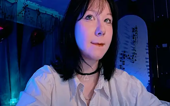 Snapshot of marty_bree chatting on 18, 4, 2026 marty bree online show from 18, 4, 2026