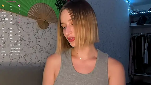 Snapshot of DeliciaBagnoli chatting on 4, 7, 2026 DeliciaBagnoli online show from 4, 7, 2026