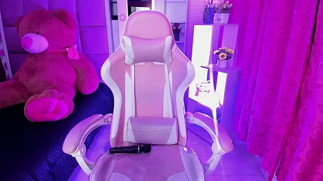 liany taylor online show from 17, 4, 2026