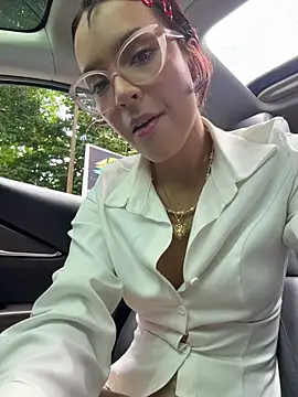 Kitty San xXx online show from 21, 6, 2026