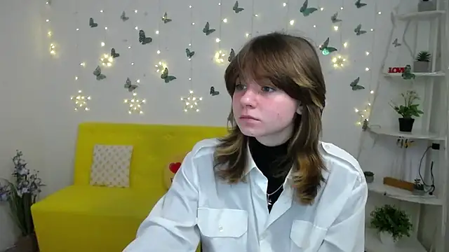 Snapshot of AnnaWest_ chatting on 28, 2, 2026 AnnaWest online show from 28, 2, 2026