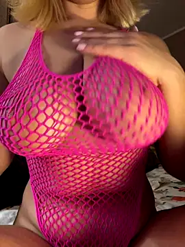 Best-B00bs online show from 5, 10, 2025