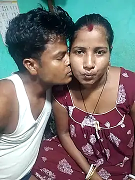 Snapshot of Your_deshibhabi25years chatting on 13, 7, 2026 Your deshibhabi25years online show from 13, 7, 2026