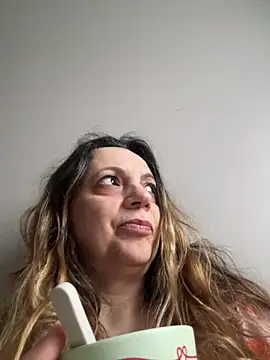 ShyFlameLive online show from 7, 4, 2026