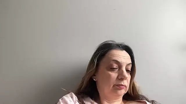 ShyFlameLive online show from 4, 3, 2026